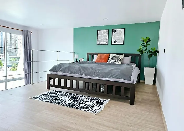 Midtown Duplex Ratchayothin Apartment Bangkok