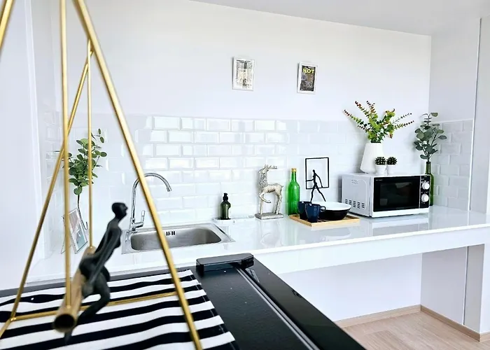 Midtown Duplex Ratchayothin Apartment Bangkok