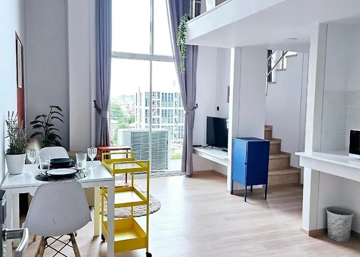Apartment Midtown Duplex Ratchayothin *
