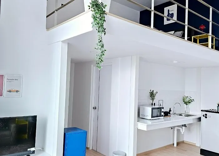 Midtown Duplex Ratchayothin Apartment Bangkok